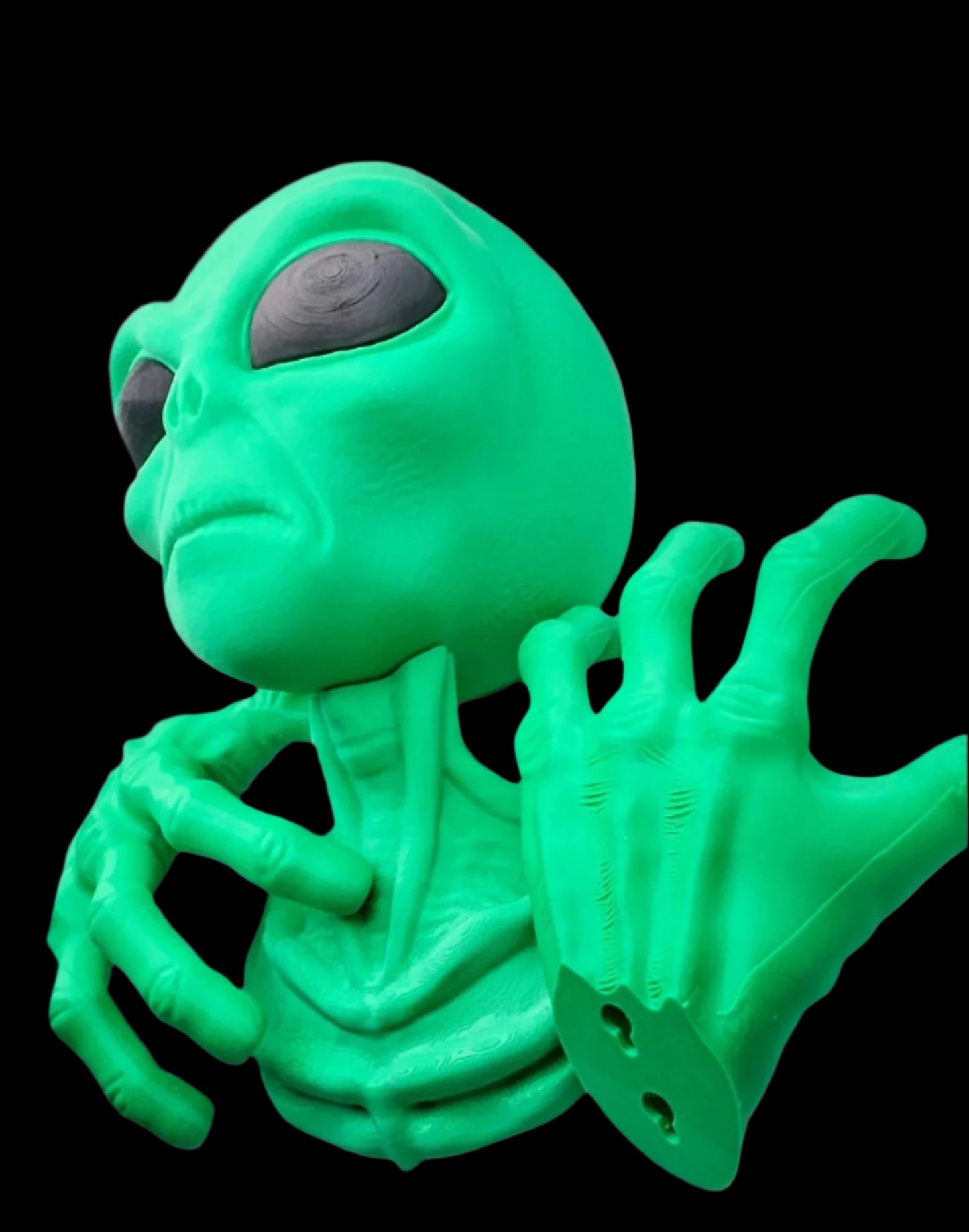 Hanging Alien Bust | 3D Printed Sci-Fi Wall Art | Extraterrestrial Decor for Home, Office, or Bedroom